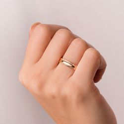 18K Alianza Oro Amarillo Brillo Y Bordes Tallados. Ancho 4 Mm