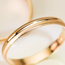 18K Alianza Oro Amarillo Mate Y Brillo. Ancho: 3 Mm