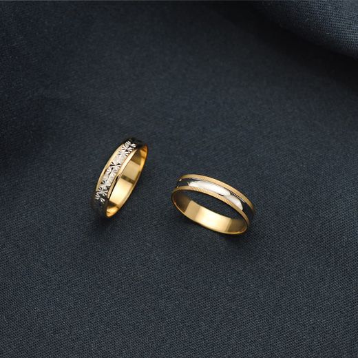 18K Alianza Oro Bicolor Brillo Y Bordes Estriados. Ancho: 4 Mm
