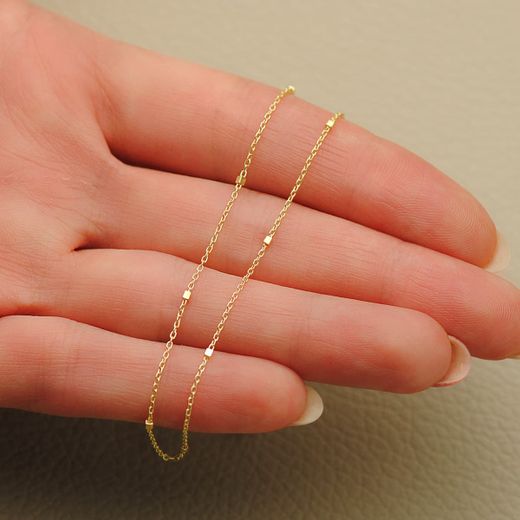 18K Cadena Maciza Oro Amarillo Combinada Forzada Y Cubos. Largo 45Cm Ancho 1 Mm