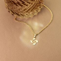 18K Colgante Oro Amarillo Lauburu En Brillo 17 X 15 Mm