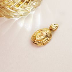 18K Colgante Oro Amarillo Rostro Virgen Del Rocio 26 X 18 Mm
