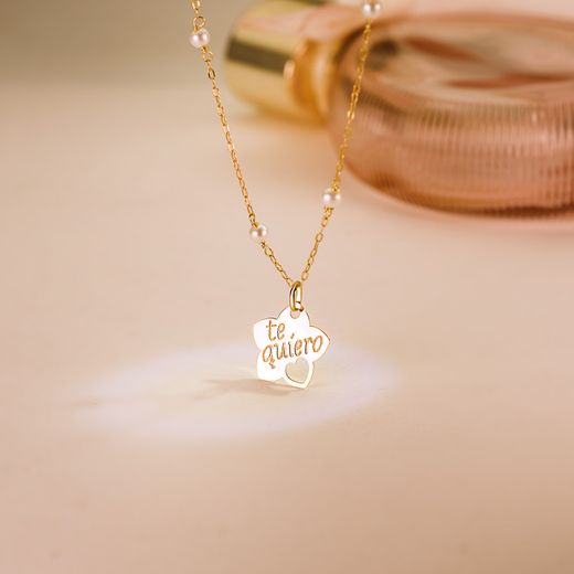 18K Colgante Oro Amarillo Te Quiero Flor Con Corazon Calado 15X14 Mm
