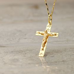 18K Cruz Oro Amarillo Con Cristo Tallada 34X19 Mm