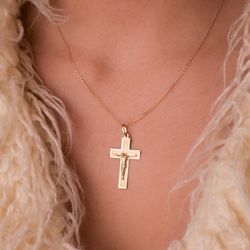 18K Cruz Oro Amarillo Con Cristo Tallada 35X20 Mm