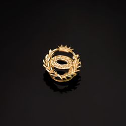 18K Insignia Oro Amarillo Ciencias Biologicas. 16 X 16 Mm