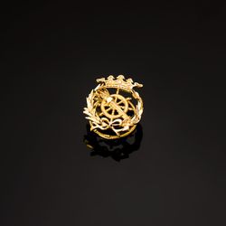 18K Insignia Oro Amarillo Ciencias Politicas 17 X 14 Mm