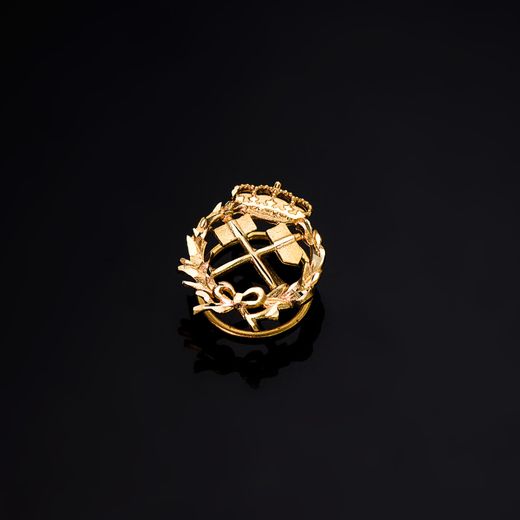 18K Insignia Oro Amarillo Ingeniero De Minas 17 X 14 Mm