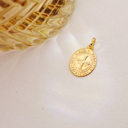 18K Medalla Oro Amarillo Escapulario Oro Amarillo Virgen Covadonga Y Cruz De La Victoria 20X14 Mm