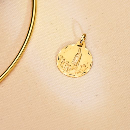 18K Medalla Oro Amarillo Virgen De Fatima Tallada 22 Mm