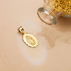 18K Medalla Oro Amarillo Virgen De Guadalupe Talla Clasica Oval 21X15 Mm