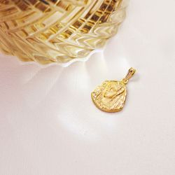18K Medalla Oro Amarillo Virgen De La Macarena Silueta 20X17 Mm