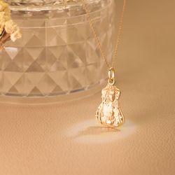 18K Medalla Oro Amarillo Virgen Del Rocio Pastora Tallada 28X18 Mm