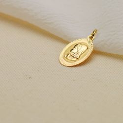 18K Medalla Oro Amarillo Virgen Niña Oval Tallada Brillo Y Mate 18X12 Mm