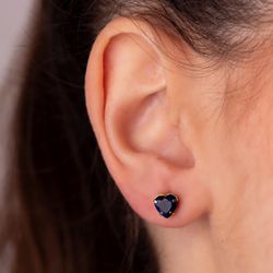 18K Pendientes Oro Amarillo Corazon Piedra Color Azul 6 X 6 Mm. Cierre Presion