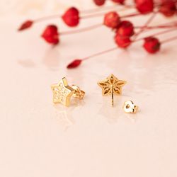 18K Pendientes Oro Amarillo Estrellas Con Circonita 9X9 Mm. Cierre Presion