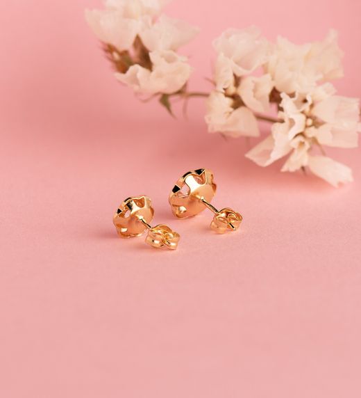 18K Pendientes Oro Amarillo Flor Orla Tallada Circonita. Medida: 9Mm Cierre Presion