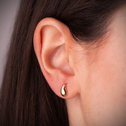 18K Pendientes Oro Amarillo Gota Curva Lisa Brillo Hueca 8 X 5,5 Mm. Cierre Presion