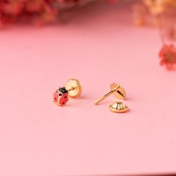 18K Pendientes Oro Amarillo Mariquita Esmalte Rosa 5 X 4,5 Mm. Cierre Tuerca