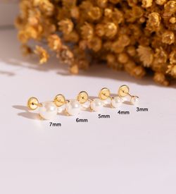 18K Pendientes Oro Amarillo Perla Con 4 Garras. Medida: 4 Mm. Cierre Tuerca