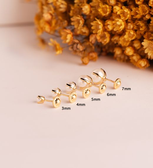 18K Pendientes Oro Amarillo Perla Con 4 Garras. Medida: 7 Mm. Cierre Tuerca