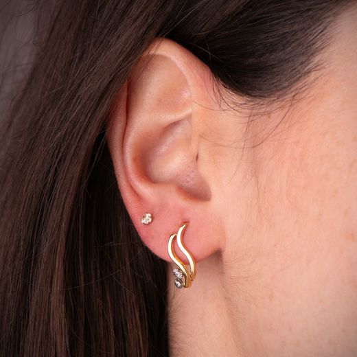 18K Pendientes Oro Bicolor Bandas Y Motivos Redondos Tallados. 16 X 6,5 Mm. Cierre Catalan