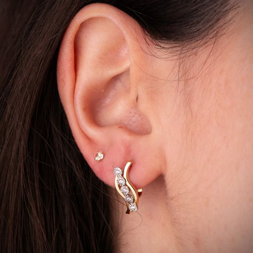 18K Pendientes Oro Bicolor Bandas Y Motivos Redondos Tallados. 17 X 7 Mm. Cierre Catalan