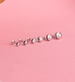 18K Pendientes Oro Blanco Chaton Galeria Con Circonita. Medida: 6,5 Mm. Cierre Presion