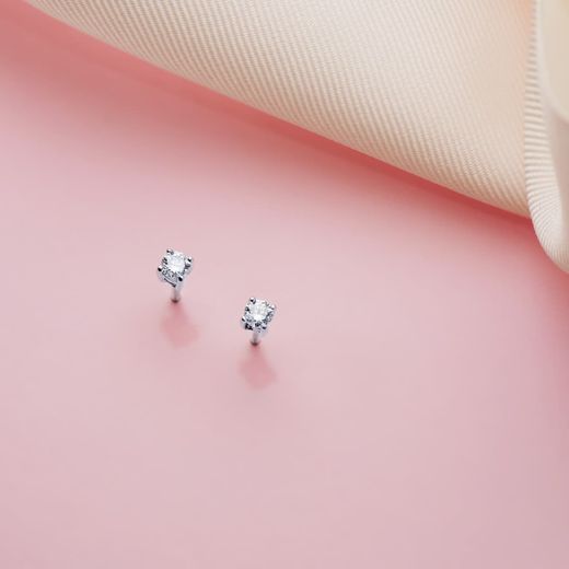 18K Pendientes Oro Blanco Diamantes 2,75 Mm 0,20 Qts. Si-H Cierre Presion 3X3 Mm