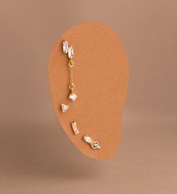 18K Piercing De Oreja Oro Amarillo Barrita Con Circonitas 5X2 Mm. Grueso Barra 1.20 Mm. Cierre Tuerca