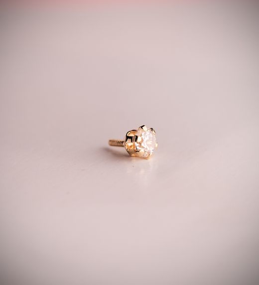 18K Piercing De Oreja Oro Amarillo Circonita Con Garras 3,5 Mm. Grueso Barra 1.20 Mm. Cierre Tuerca