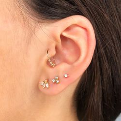 18K Piercing Oreja Oro Amarillo Triangulo Con Circonita 5X3.5 Mm ( Unidad )