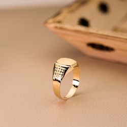 18K Sello Oro Amarillo Caballero Hueco Lateral. Cabeza Tonel 11X9 Mm