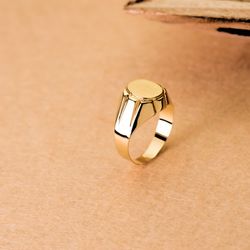 18K Sello Oro Amarillo Caballero Hueco Oval Lateral Brillo. Zona Grabado: 11X9 Mm