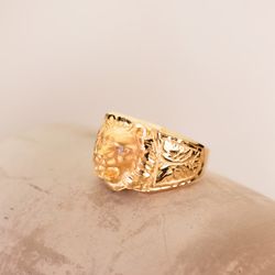 18K Sello Oro Amarillo Cabeza De Leon Ancho 15 Mm