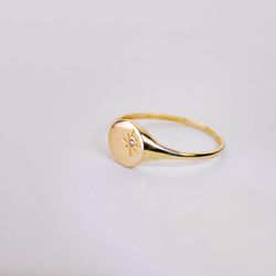 18K Sello Oro Amarillo Mujer Cabeza Redonda Con Circonita 8X8 Mm