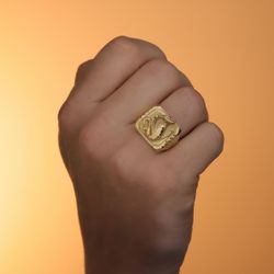 18K Sello Oro Amarillo Serpiente Cobra Lateral Tallado Ancho 20X20 Mm