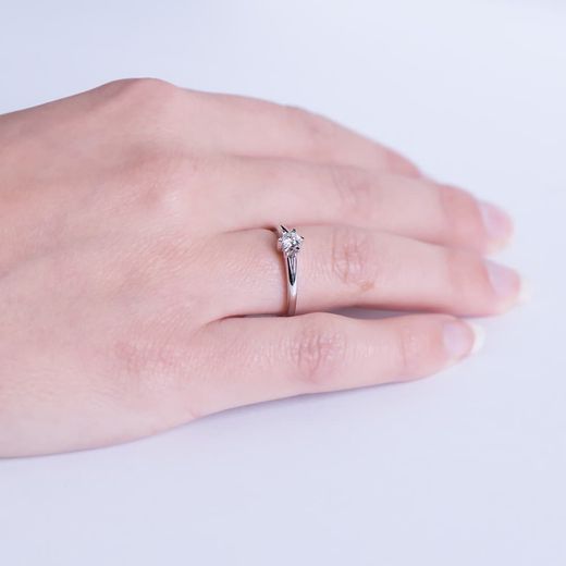 18K Solitario Diamante Oro Blanco 0.150 Qts. Si-H