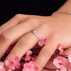 18K Solitario Diamante Talla Brillante Oro Blanco 0.100 Qts. Si-H