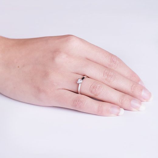 18K Solitario Diamante Talla Brillante Oro Blanco 0.150 Qts. Si-H
