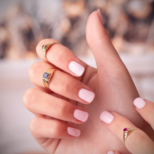 18K Solitario Oro Amarillo Pequeño Bebe O Meñique Circonita Azul Cuadrada 3.5Mm