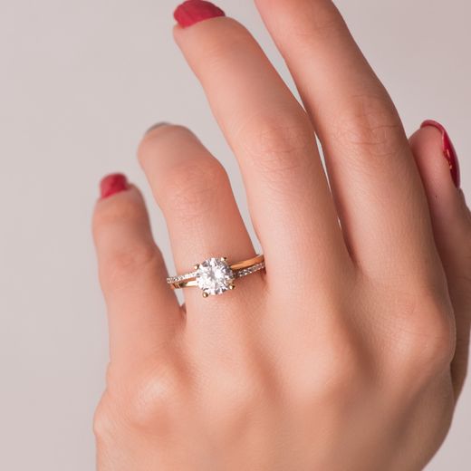 18K Solitario Oro Bicolor Con Circonita Y 4 Garras Con Circonita De 7 Mm