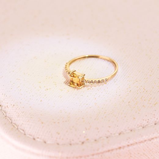 18K Sortija Oro Amarillo 14 Diamantes 0.070Qts. G-Vs2. Citrino 4X4Mm Cuerpo 1 Mm