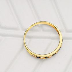 18K Sortija Oro Amarillo Circonita Azules. Ancho Cuerpo 2.5 Mm