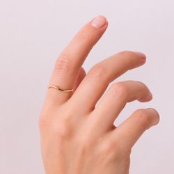 18K Sortija Oro Amarillo Diamantes 0.025 Qts. G-Vs2. Cuerpo Redondo 1 Mm
