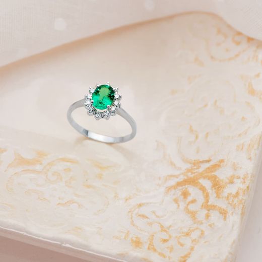 18K Sortija Oro Blanco Esmeralda 8X6 Mm 1,10 Qt. Diamantes 0,42 Qt Vs2-G.