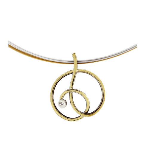 Colgante de 20mm de ancho por 20mm de alto fabricado en plata negra, oro de 18k pulido y brillante de 0.015ct. Un colgante que no pasará desapercibido en cualquier ocasión.