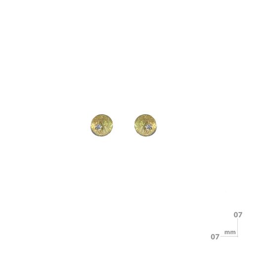 Pendientes con cierre a presión de 7mm de ancho por 7mm de alto fabricados en plata rodiada